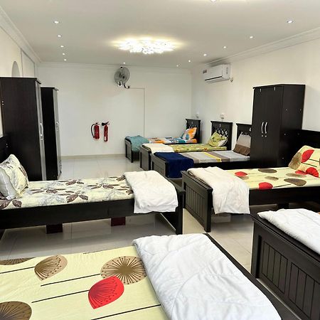 International Abu-Dhabi Hostel Villa Abu Dabi Dış mekan fotoğraf