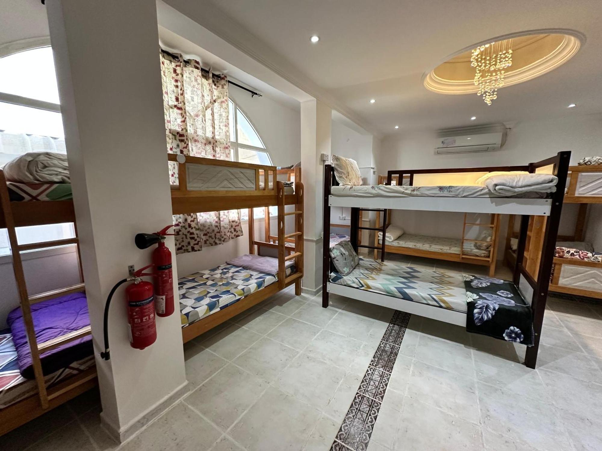 International Abu-Dhabi Hostel Villa Abu Dabi Dış mekan fotoğraf
