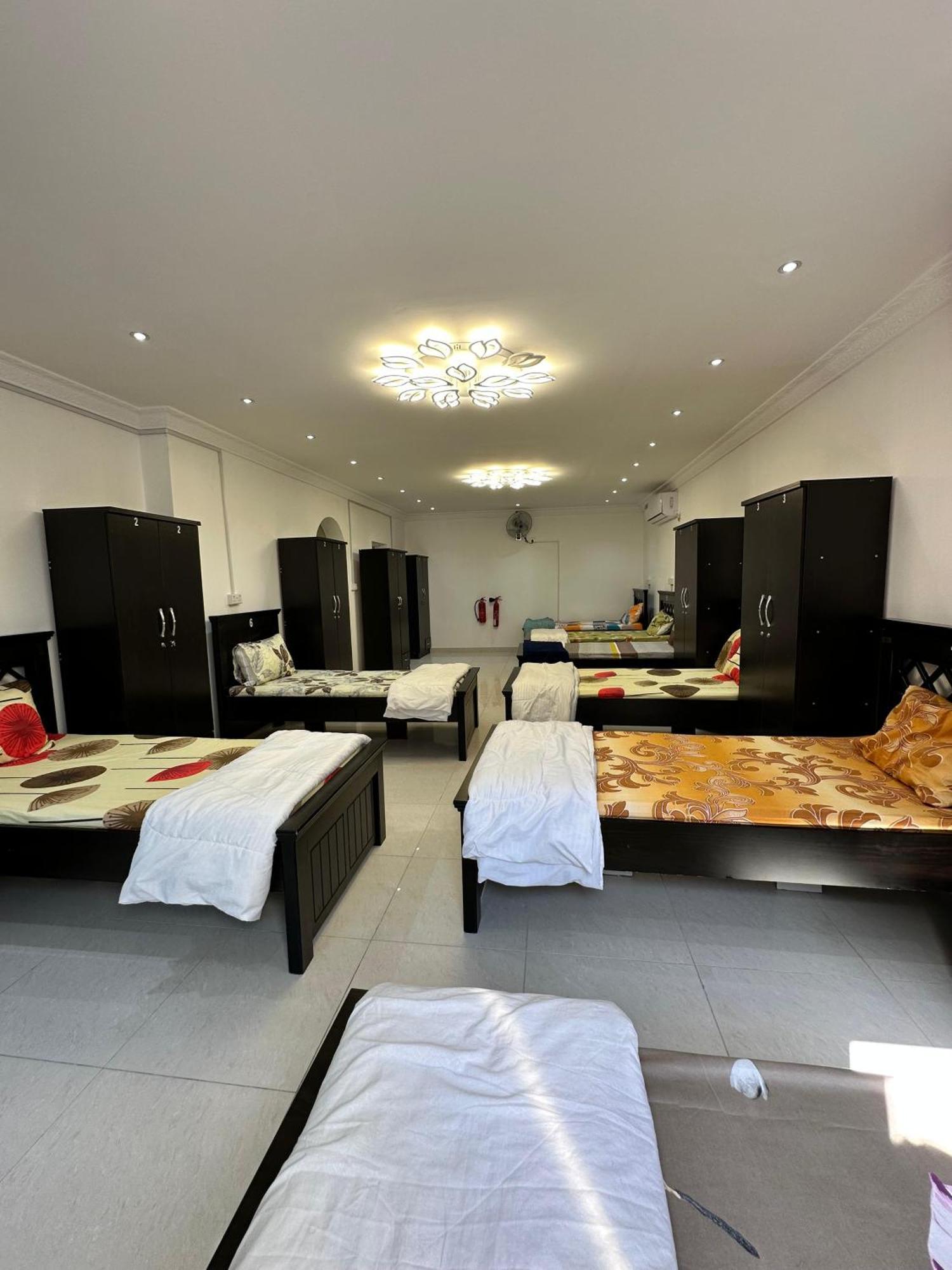International Abu-Dhabi Hostel Villa Abu Dabi Dış mekan fotoğraf