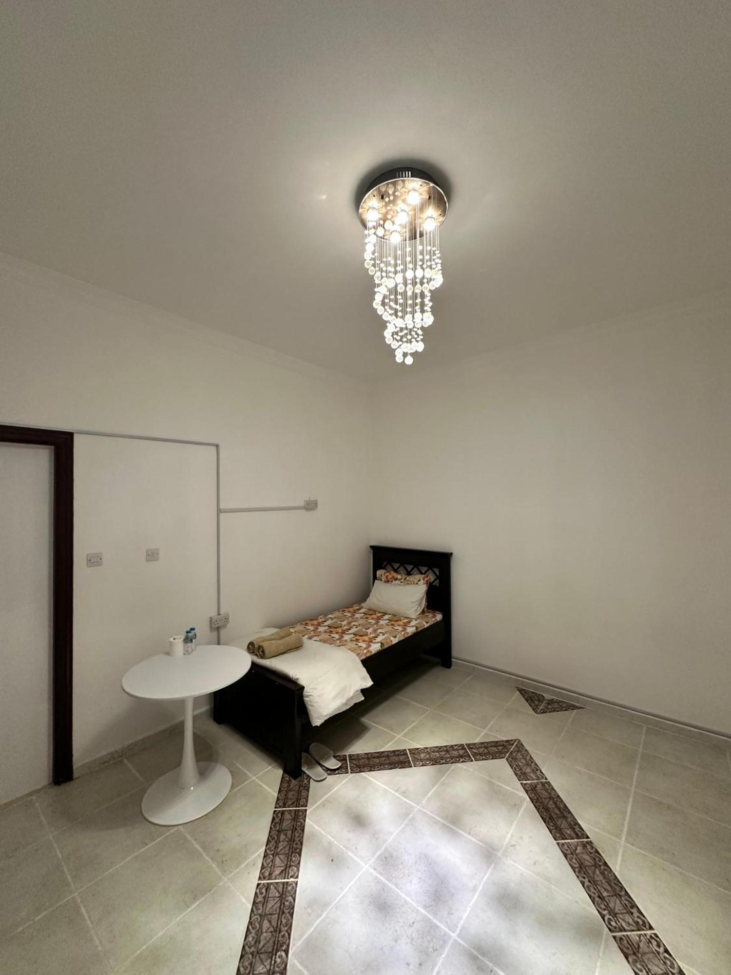 International Abu-Dhabi Hostel Villa Abu Dabi Dış mekan fotoğraf