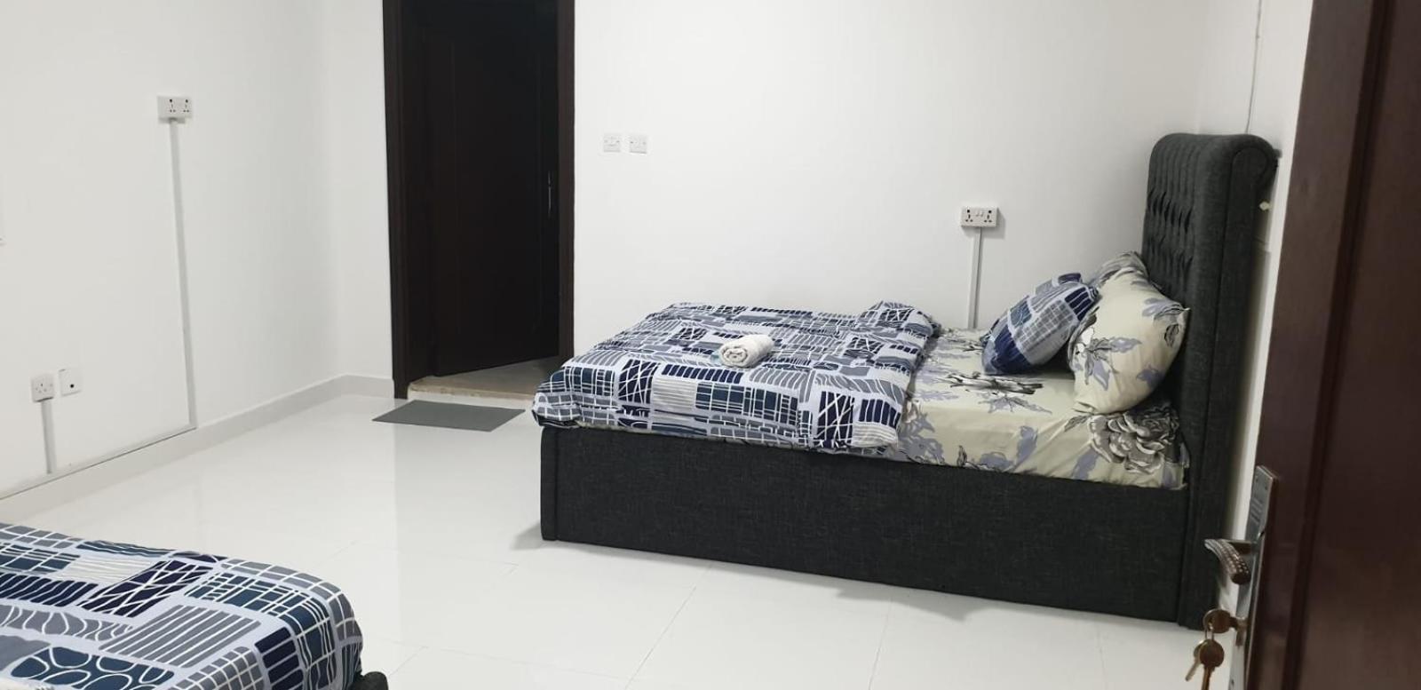 International Abu-Dhabi Hostel Villa Abu Dabi Dış mekan fotoğraf